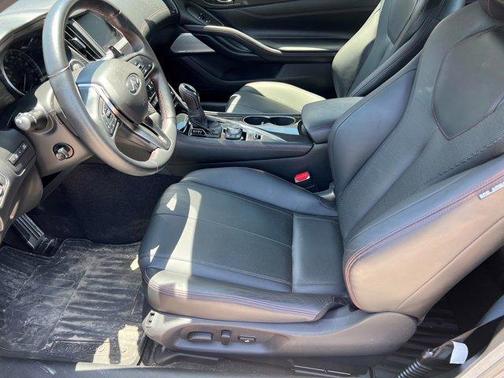 Photo 2 of 5 of 2020 INFINITI Q60 3.0t Red Sport 400