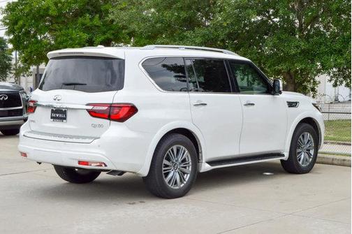2021 INFINITI QX80 Luxe