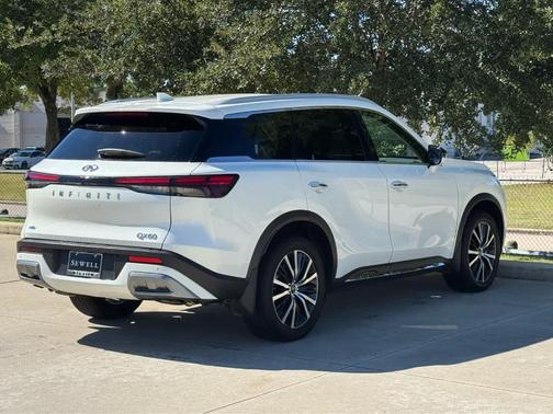 2025 INFINITI QX60 SENSORY