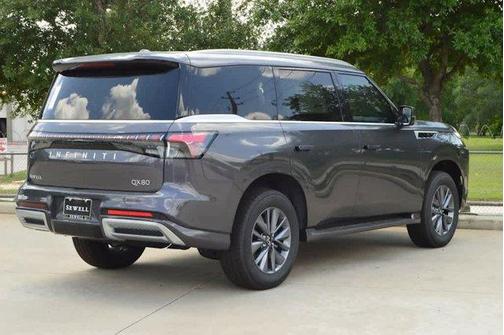 2025 INFINITI QX80 PURE