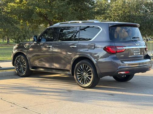 2024 INFINITI QX80 SENSORY