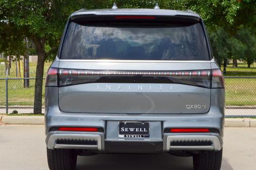 2025 INFINITI QX80 SENSORY