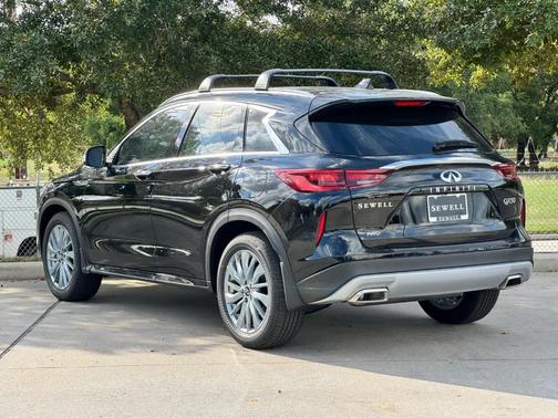 2025 INFINITI QX50 Luxe