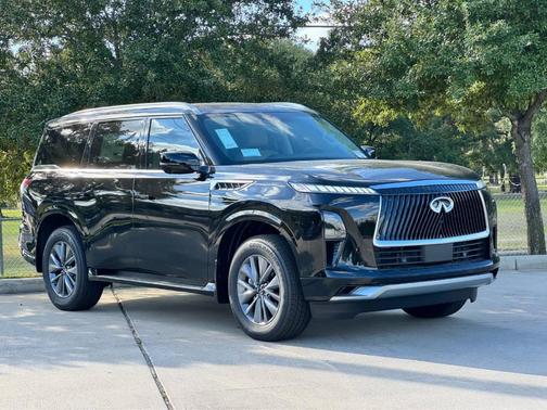 2026 INFINITI QX80 PURE