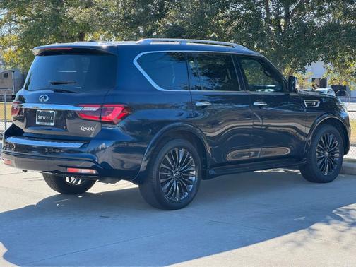 2022 INFINITI QX80 SENSORY