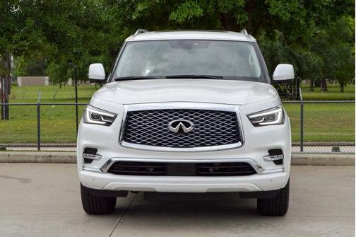 2023 INFINITI QX80 Luxe