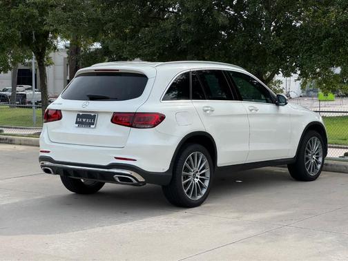 designo Diamond White Metallic 2021 Mercedes-Benz GLC 300 Base