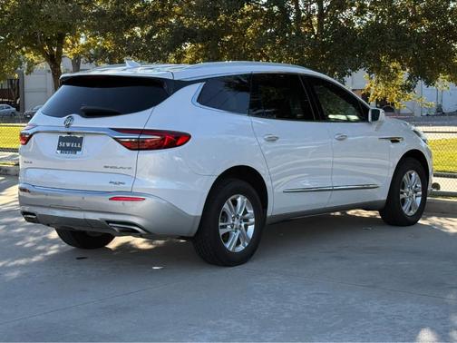 2018 Buick Enclave Essence