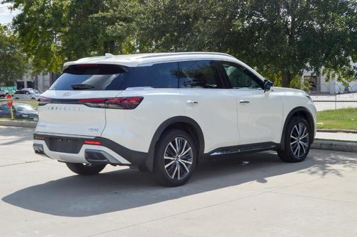 2023 INFINITI QX60 SENSORY