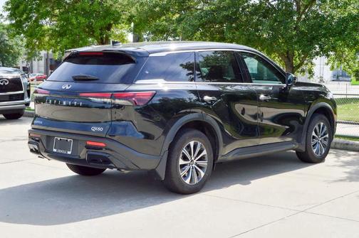 2025 INFINITI QX60 Pure