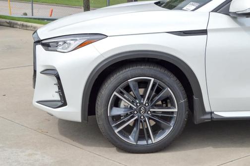 2025 INFINITI QX50 SPORT