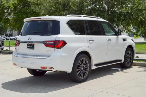 2024 INFINITI QX80 SENSORY