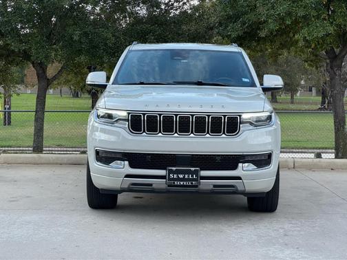 2022 Jeep Wagoneer Series III