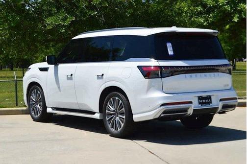 2025 INFINITI QX80 Luxe