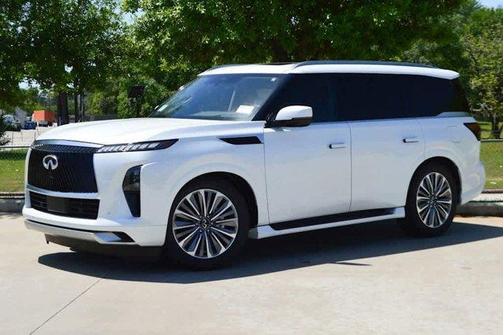 2025 INFINITI QX80 Luxe