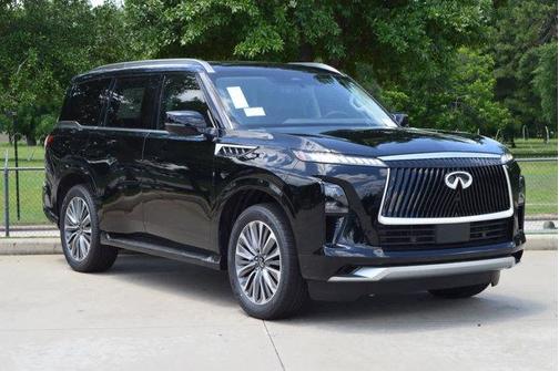2025 INFINITI QX80 Luxe