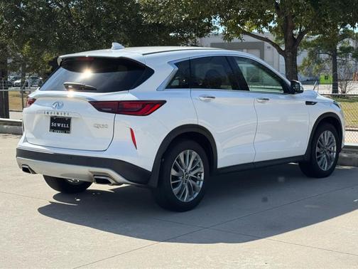 2023 INFINITI QX50 Pure