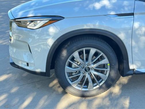 2025 INFINITI QX50 Luxe