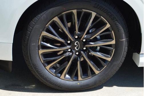 2025 INFINITI QX80 AUTOGRAPH