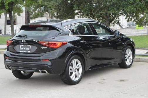 2019 INFINITI QX30 Luxe