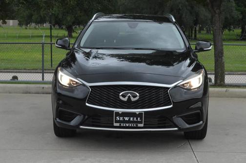 2019 INFINITI QX30 Luxe