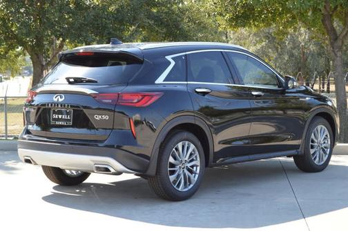 2025 INFINITI QX50 Luxe