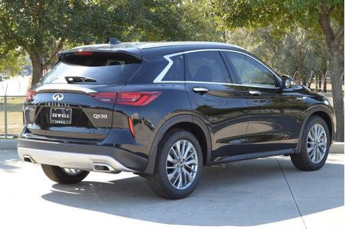 2025 INFINITI QX50 Luxe