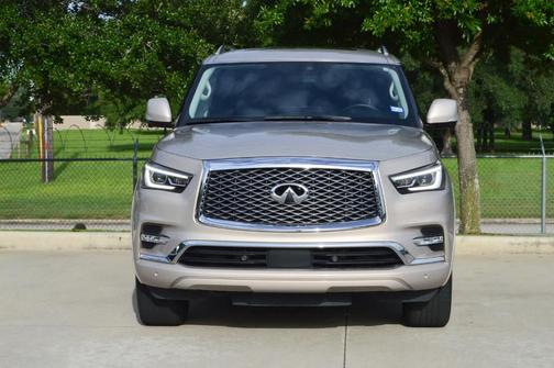 2022 INFINITI QX80 Luxe