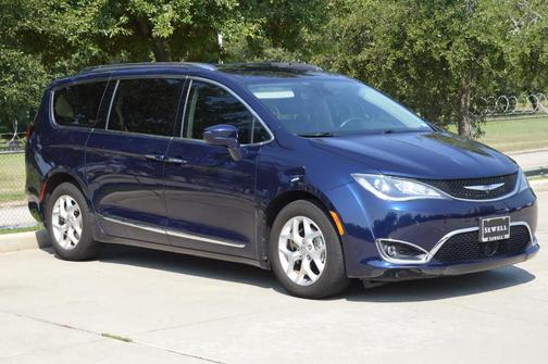 2020 Chrysler Pacifica Touring-L Plus