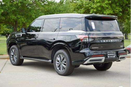 2025 INFINITI QX80 PURE