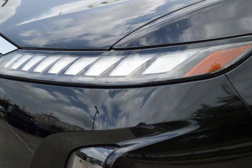 2025 INFINITI QX80 PURE
