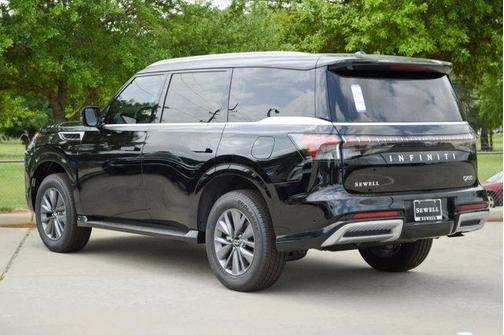 2025 INFINITI QX80 PURE