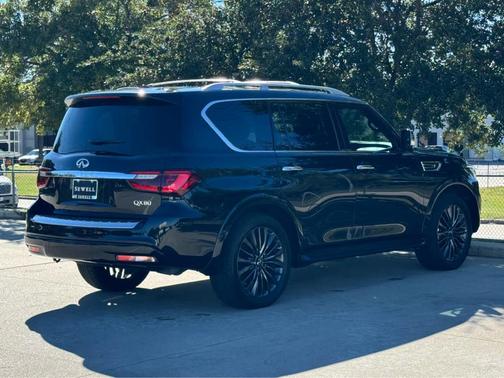 2024 INFINITI QX80 SENSORY