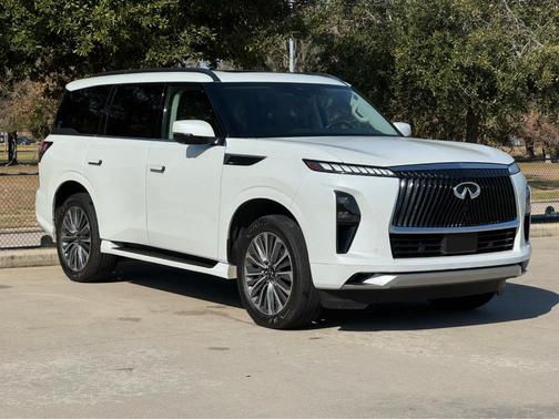 2025 INFINITI QX80 SENSORY