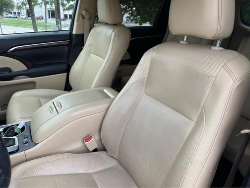 Blizzard Pearl 2016 Toyota Highlander Limited