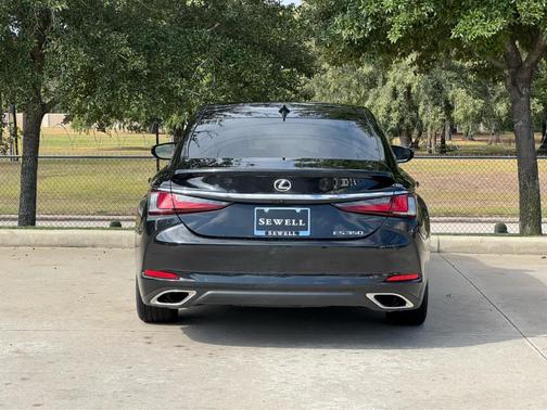 2025 Lexus ES 350 Ultra Luxury