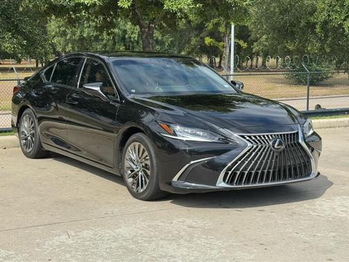 2025 Lexus ES 350 Ultra Luxury