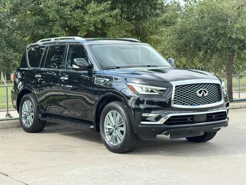 2024 INFINITI QX80 Luxe