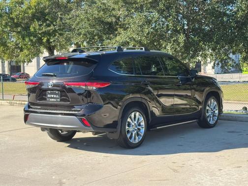 2021 Toyota Highlander Limited