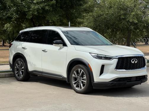 2025 INFINITI QX60 Luxe