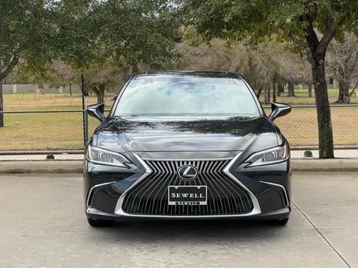 2021 Lexus ES 350 Base