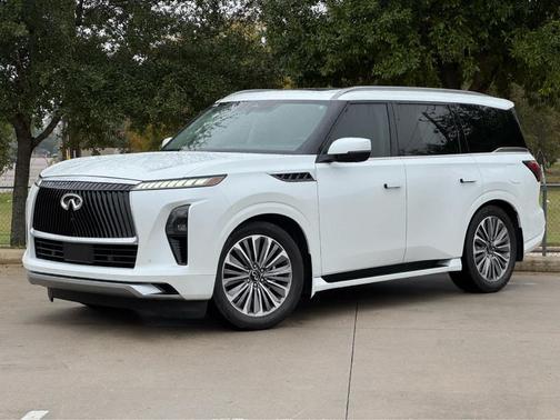 2026 INFINITI QX80 Luxe