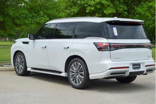 2025 INFINITI QX80 Luxe