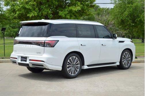 2025 INFINITI QX80 Luxe