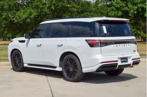 2025 INFINITI QX80 Luxe