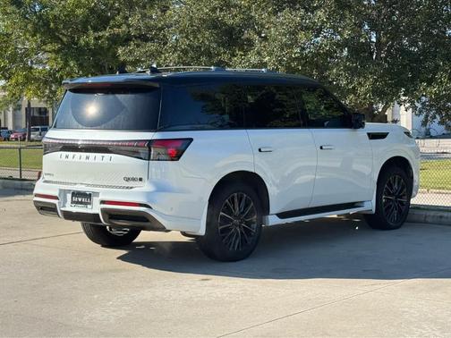 2025 INFINITI QX80 AUTOGRAPH