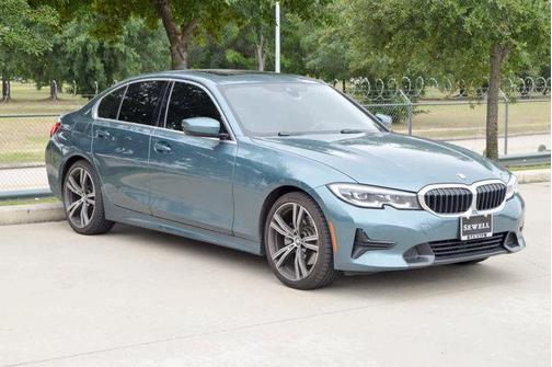 2021 BMW 330 i