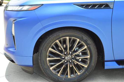 2025 INFINITI QX80 AUTOGRAPH