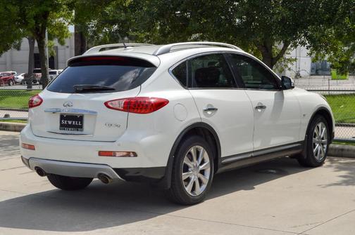 2017 INFINITI QX50 Base