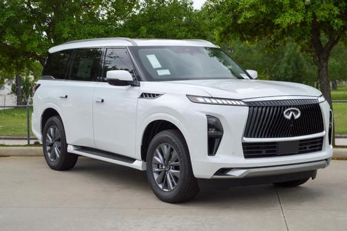 2025 INFINITI QX80 PURE